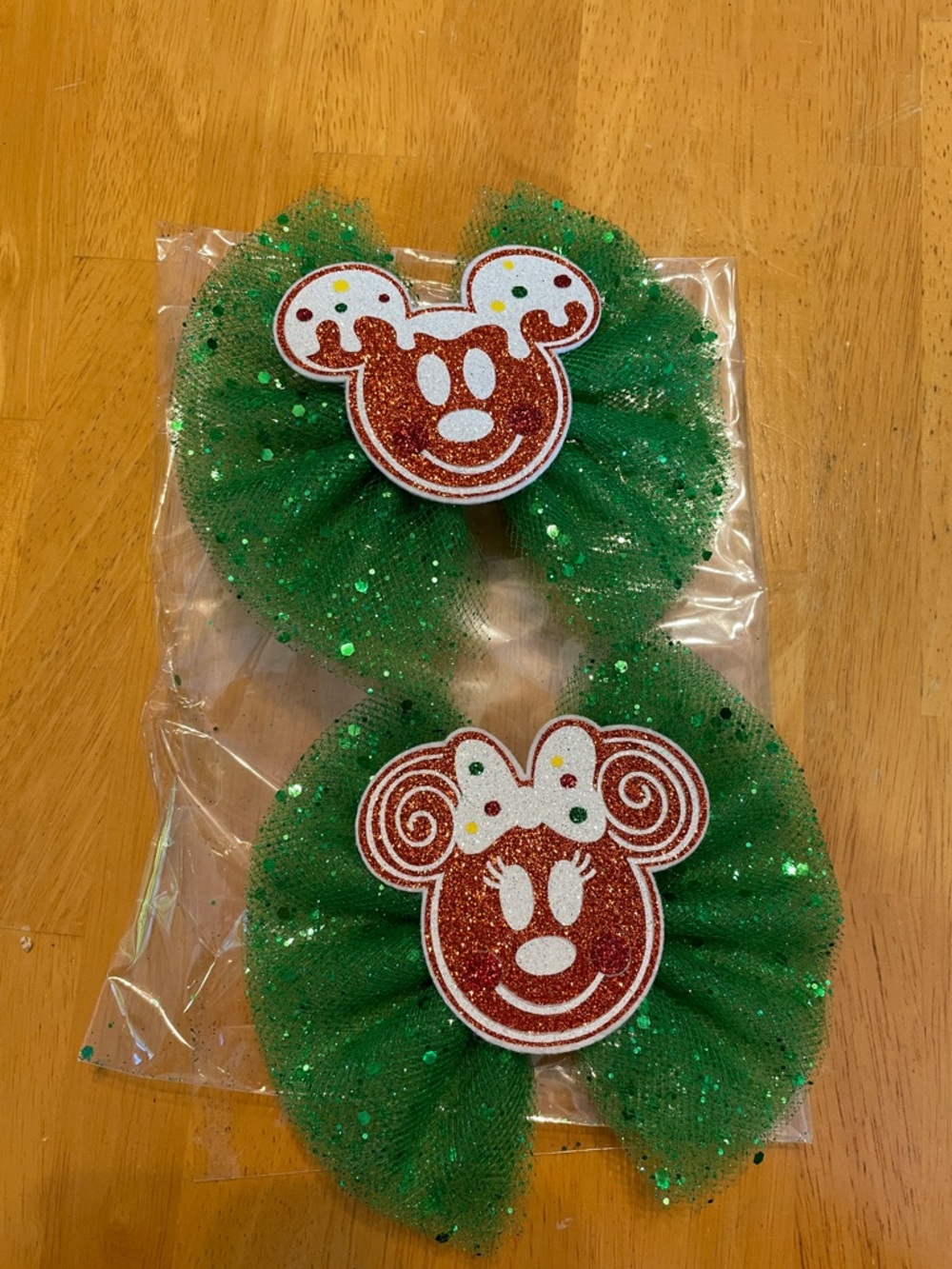 Mickey Minnie Gingerbread Christmas Glitter Bow Clips